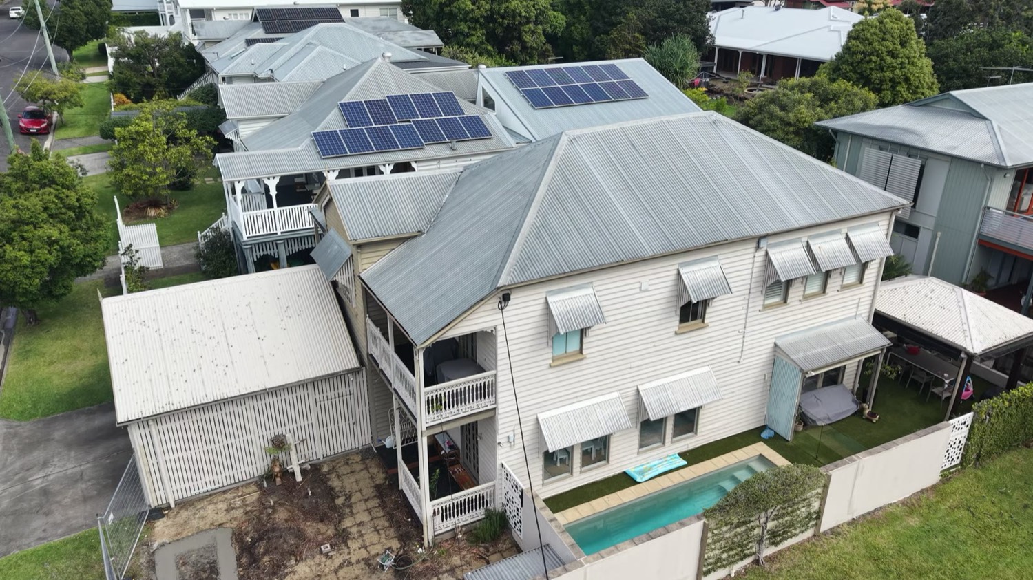 Roof Repairs, Guttering & Repaint